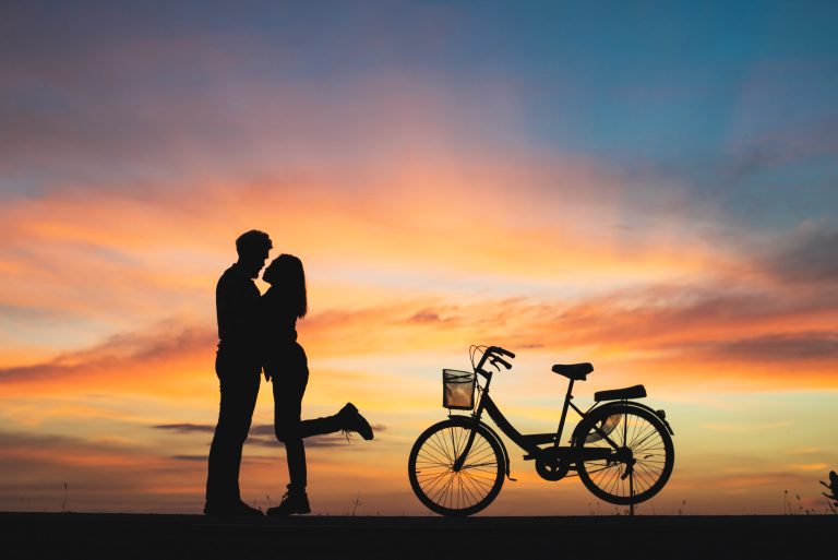 How Small Actions Influence Emotional Closeness